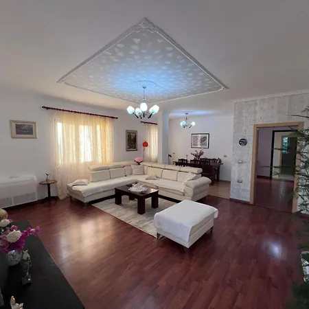 Luxury - Dar Al Shams 01